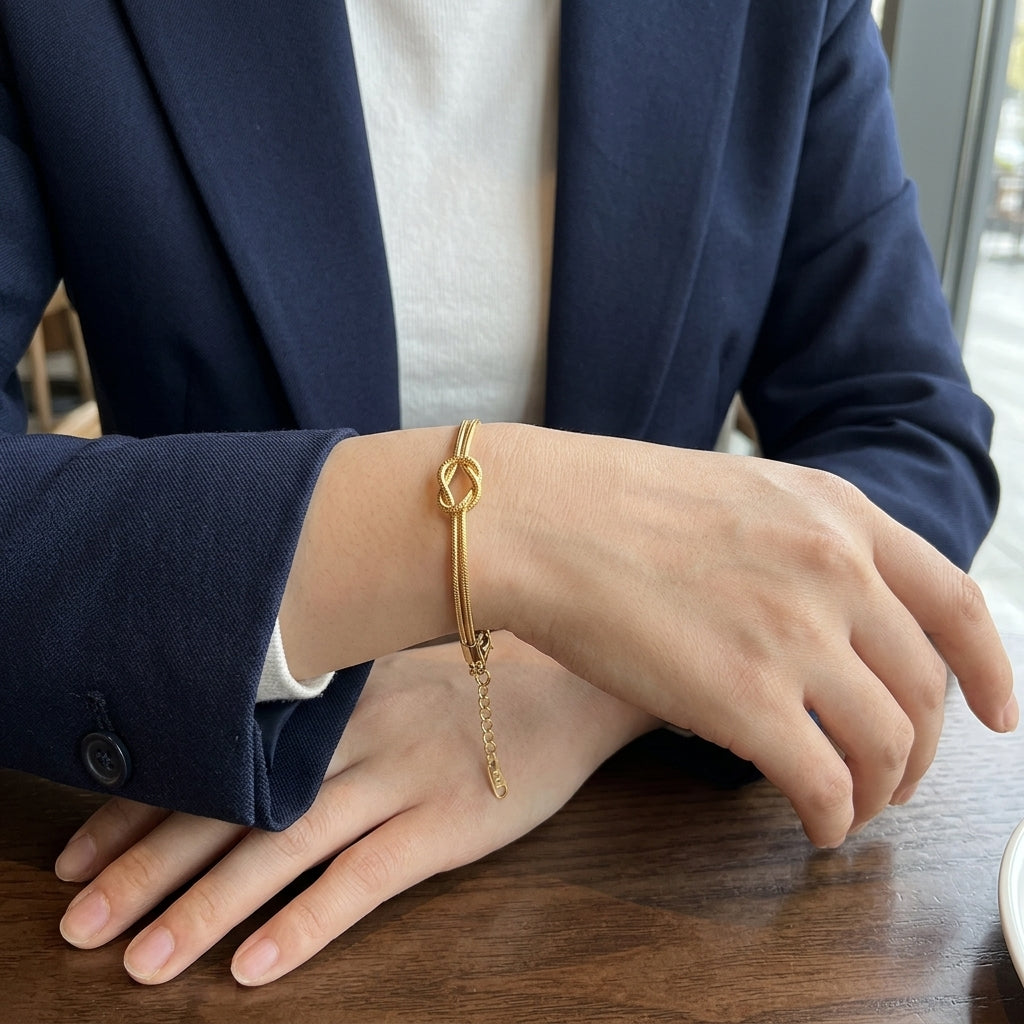 Pulsera nudo fino