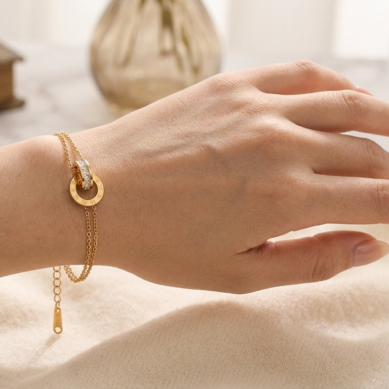 Brazalete con aros entrelazados